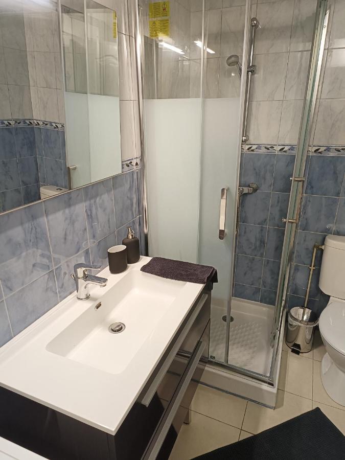 Апартаменты Chez Giordano Ментона Экстерьер фото